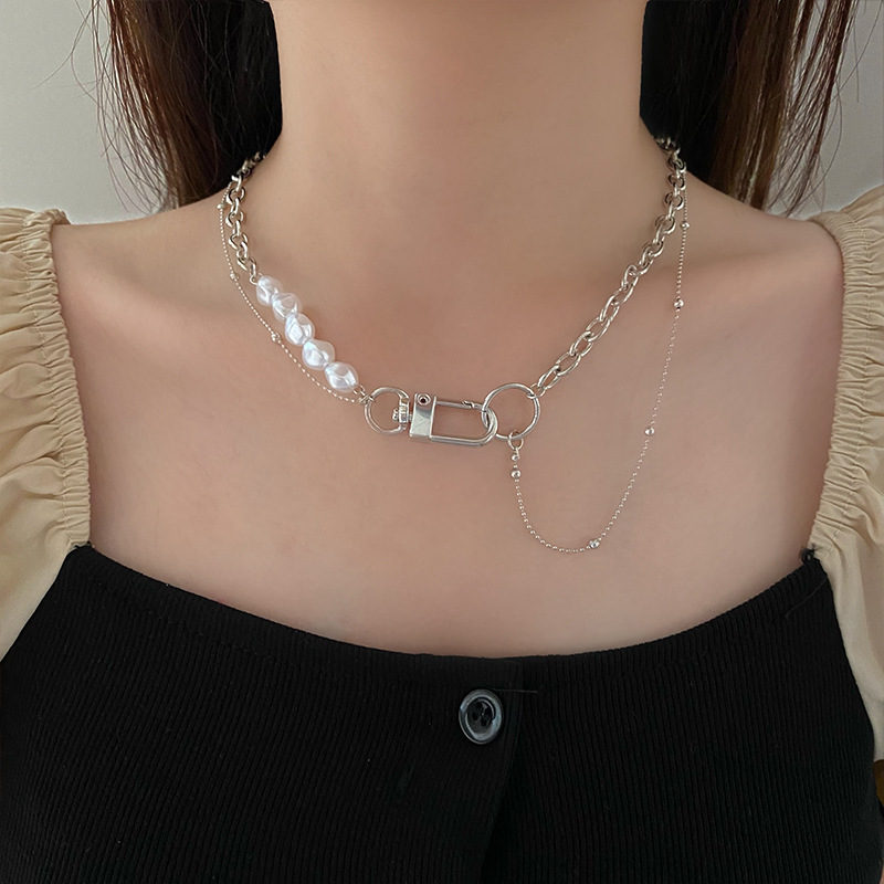 Double-layer freshwater pearl spliced necklace for women in Instagram, trendy hip-hop punk, titanium steel, non-fading, layered and versatile collarbone chain Specification drawing