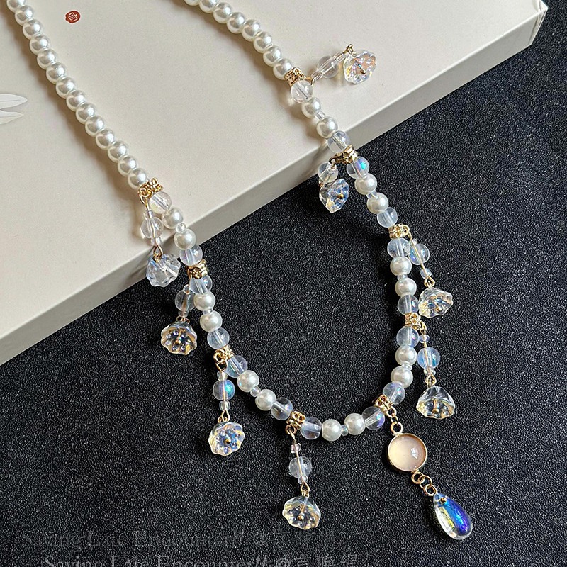 Wholesale of Qinglian Shiyu Ancient-style pearl Necklace, Women's ancient-style Ming-made pendant, Hanfu accessory, and lotus Pendant Application Scenario