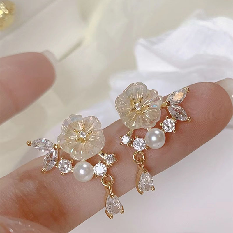 Versailles rose ear clips for women without ear piercings, fairy style tea earrings for women, summer Monet flower earrings for women full figure