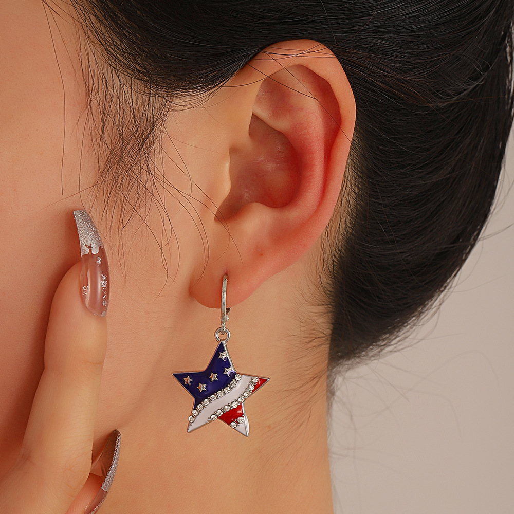 European and American ins Independence Day series necklace set, fashionable and simple, diamond-encrusted wing heart pendant collarbone chain Application Scenario