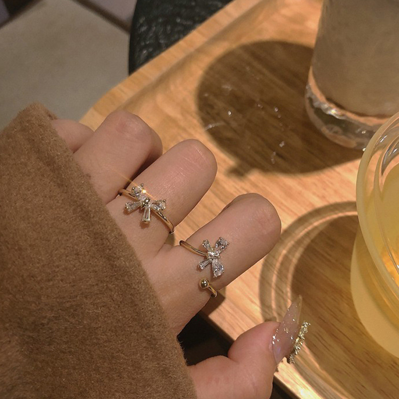 Super sparkling gentle Zircon butterfly open ring for women, adjustable cold style, light luxury, high-end feel, versatile and personalized ring full figure