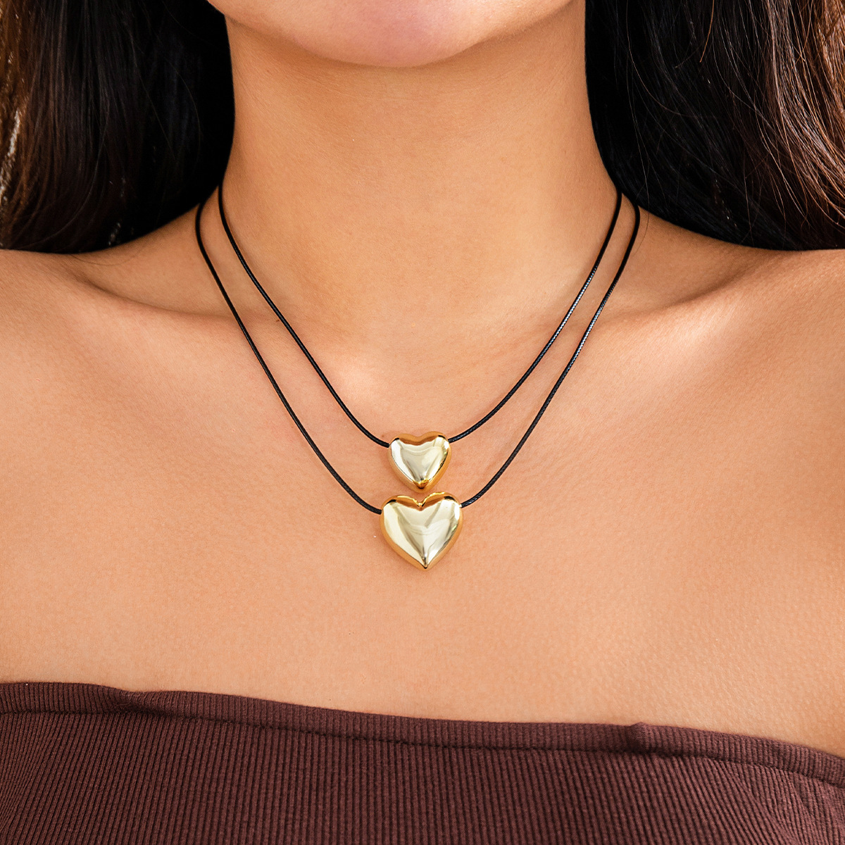 European and American cross-border jewelry, creative and simple heart-shaped pendant, versatile collarbone chain, personalized wax thread, cold style necklace for women full figure
