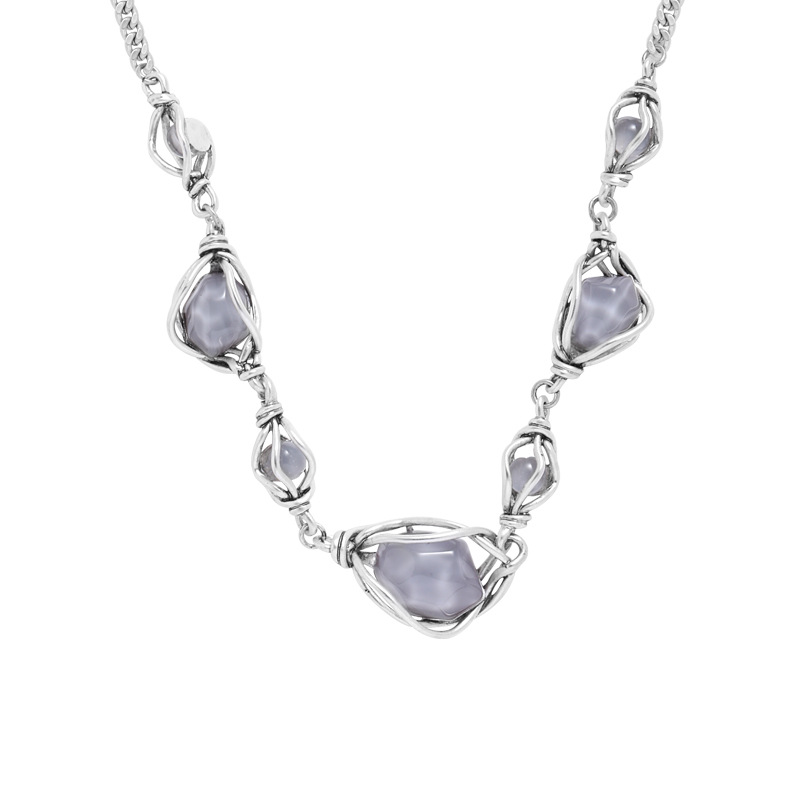 A niche design water drop pendant necklace, light luxury, original and cold ins collarbone chain, a fresh and cute necklace for women Item Picture