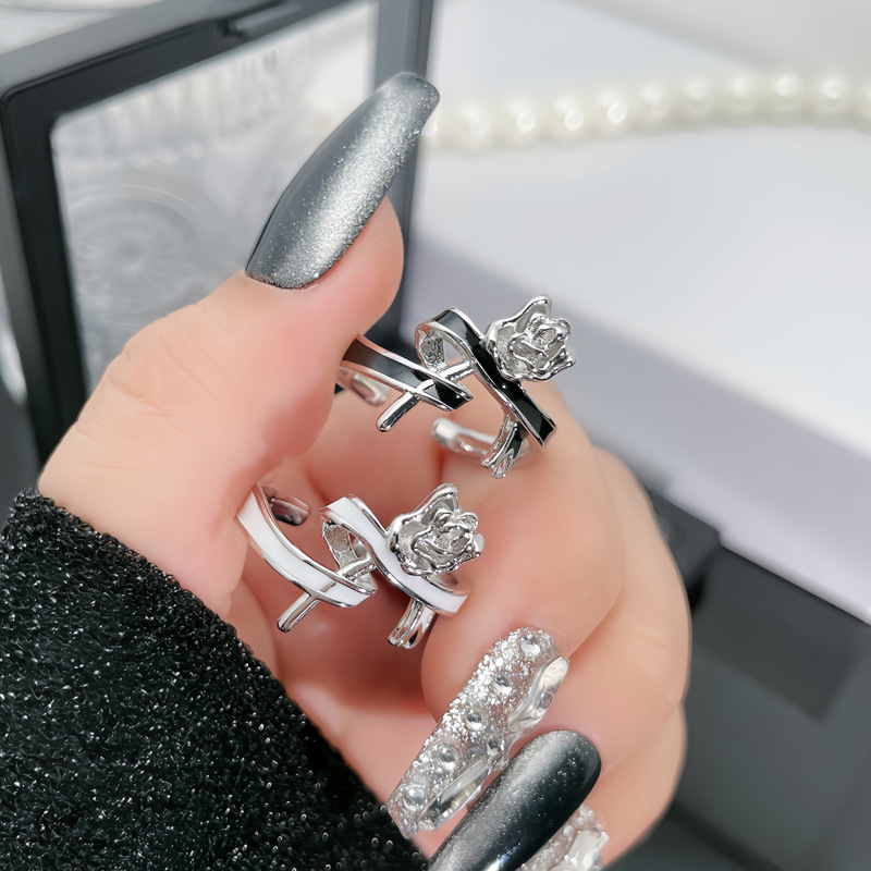 This is a unique design for women, featuring a rose bow, ribbon, open ring, irregular and fashionable, versatile couple rings details Picture