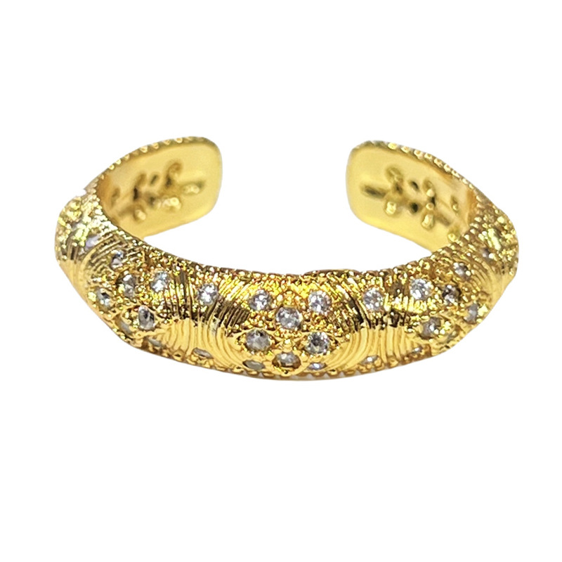 A light luxury court-style brushed and hollowed-out four-leaf clover high-end ring, a cold and fashionable, niche, layered index finger ring for women Item Picture
