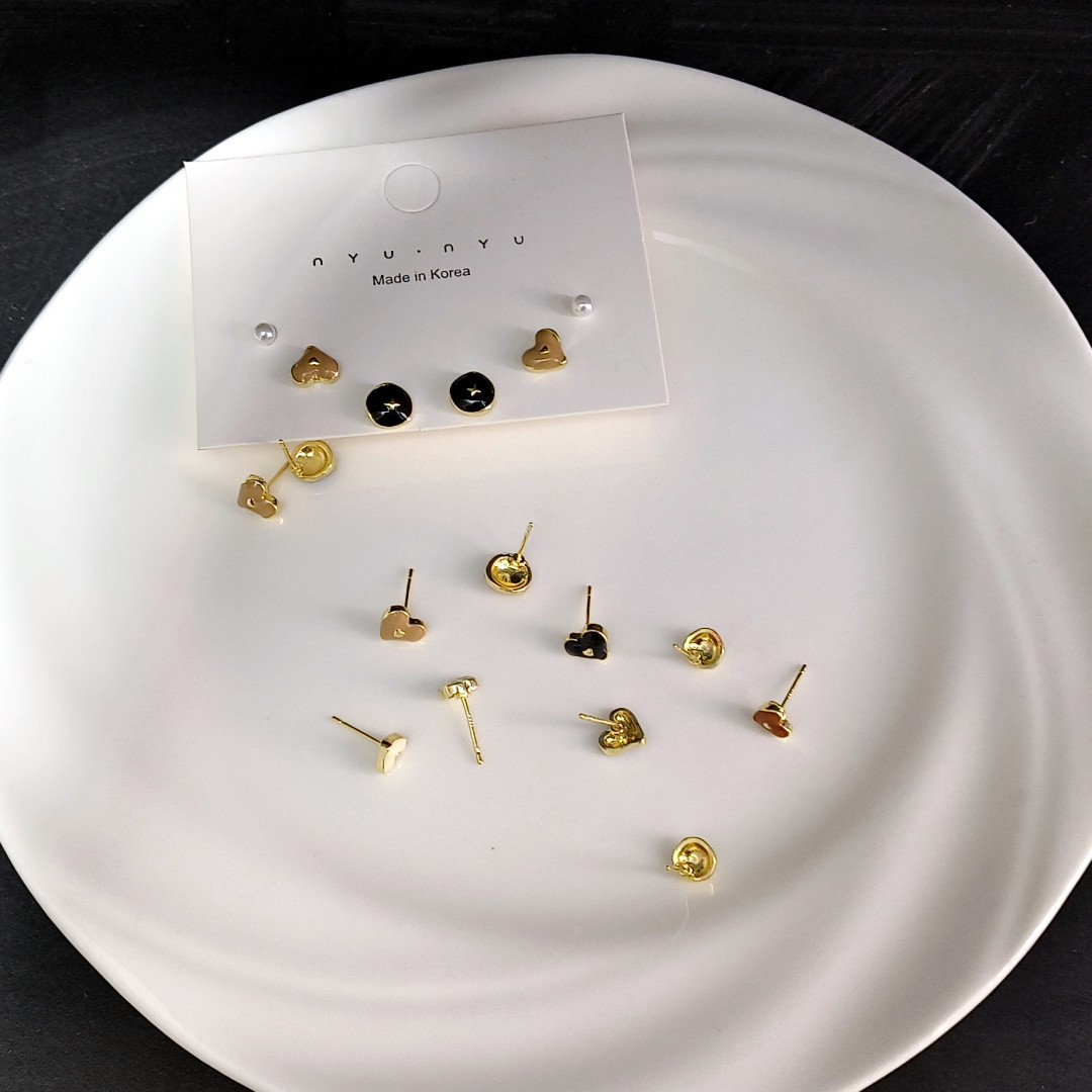 Six-piece set ~ Small and exquisite oil-dripping geometric set earrings for women, 2025 new style earrings, ins niche design sense Application Scenario