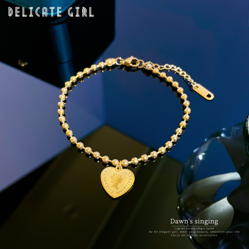 【 All-titanium Steel 】 Dongdaemun's unique heart-shaped chain bracelet with a head full of diamonds, a female Internet celebrity's retro best friend full figure