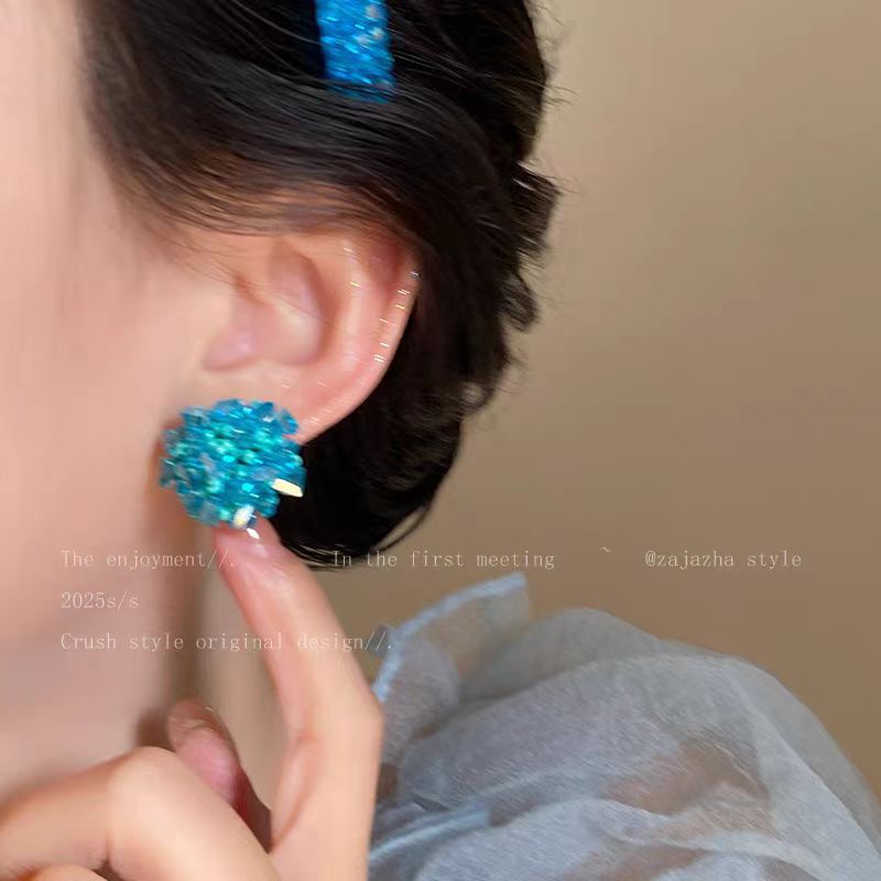 Cool blue beaded earrings 2025 new niche design High-end earrings, vacation style whitening earrings Application Scenario