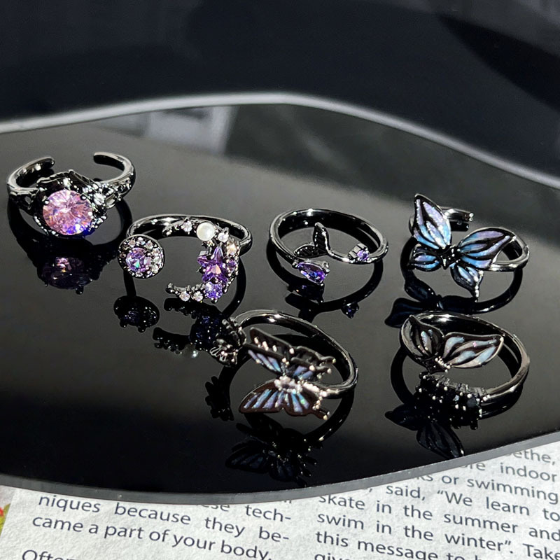 Cross-border, unique, cool, dark butterfly opening ring, gender-neutral, niche punk star and moon purple diamond fashion ring Specification drawing