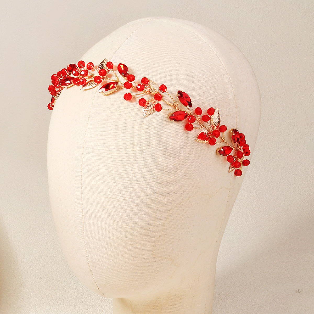 European and American bride accessories, hand-woven bride headbands, wedding dance party headbands, colorful crystal hair accessories, headwear Application Scenario