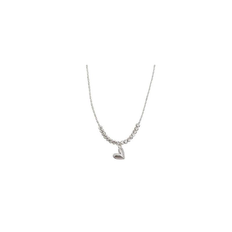Extremely fine silver heart-shaped pendant necklace, a light luxury and niche accessory for women, collarbone chain, French style sweater chain decoration Item Picture