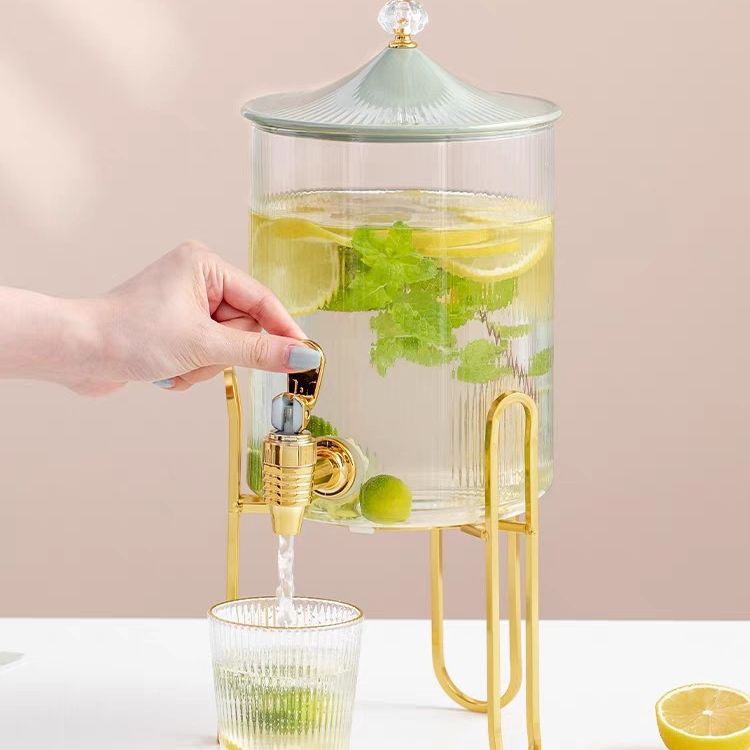 Glass jars with faucets, beer buckets, household water cups, juice jugs, cola buckets, self-service beverage buckets, new Chinese-style bamboo-covered teapots Application Scenario