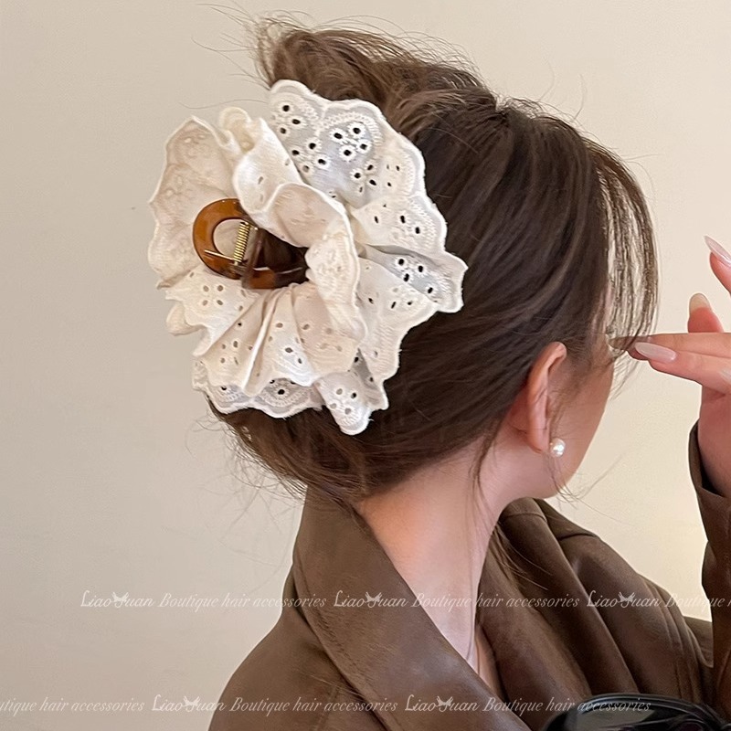 French retro flower hair clips, shark clips for the back of women's heads, large elegant and ethereal hair clips, new 2024 high-end style Specification drawing