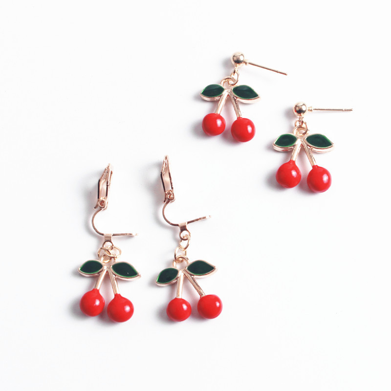 Cute cherry stud earrings, Korean ins women's earrings, pendants and earrings, fresh and unique accessories, no ear holes, fruit ear clips Application Scenario
