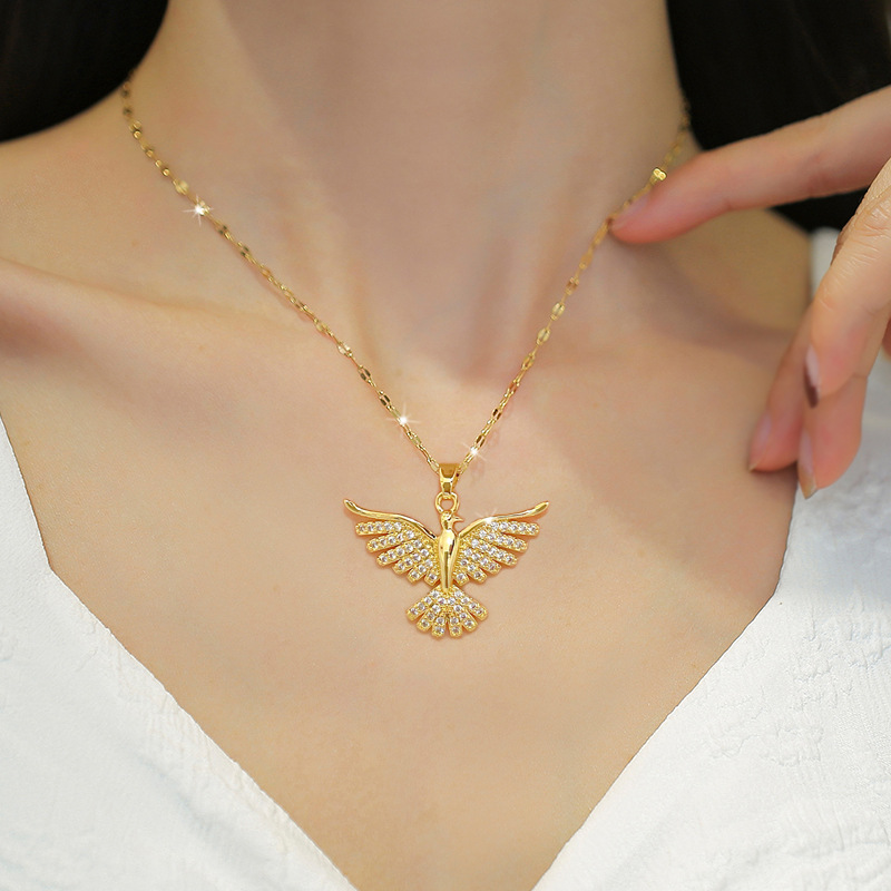 【 Titanium Steel 】 Phoenix Soaring, Light Luxury Cross-border Banquet and Wedding Necklace, Versatile collarbone chain for female Internet celebrities, Titanium steel chain details Picture