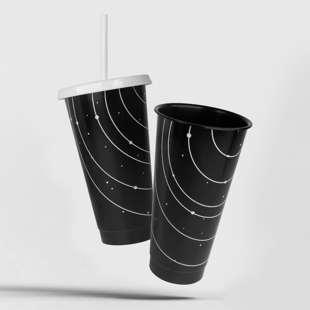 Factory stock: 710ML large-capacity starry sky straw cup, pp single-layer high appearance level, black and white two plastic water cups Specification drawing