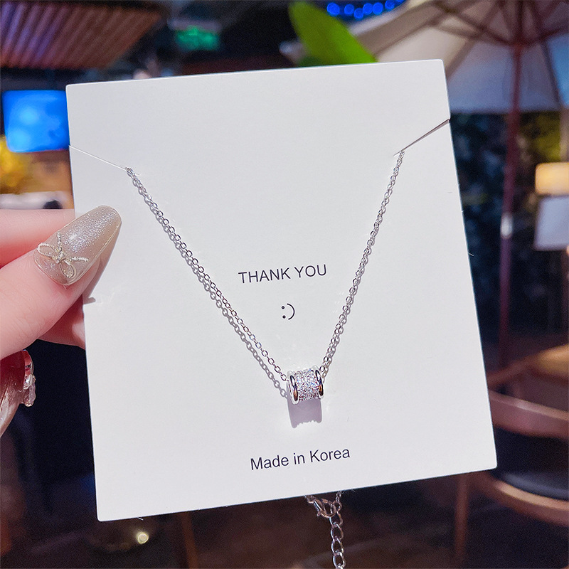 Fashionable Tongqin titanium steel necklace, unique and niche design, Korean-style sweet and elegant pendant, collarbone necklace for women details Picture