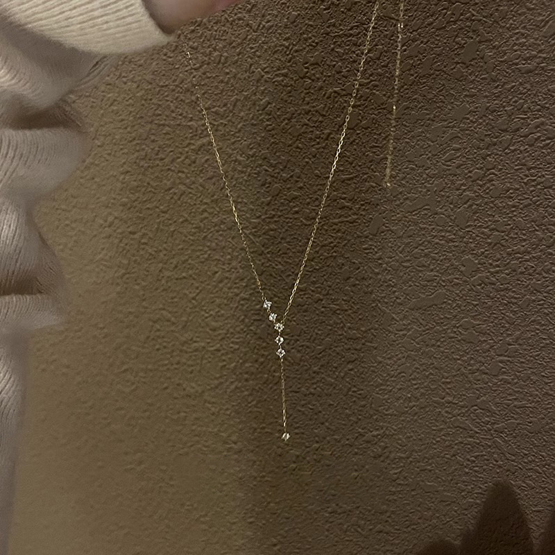 Sparkling diamond Y-shaped pendant tassel necklace for women, 2025 new style, light luxury, niche, ins, versatile collarbone chain Application Scenario