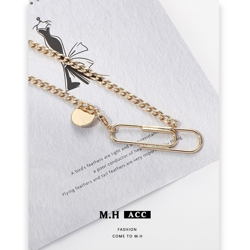 Paperclip necklace accessories for women, with a light luxury, niche and high-end feel, collarbone chain, cold style and individual neck chain wholesale full figure