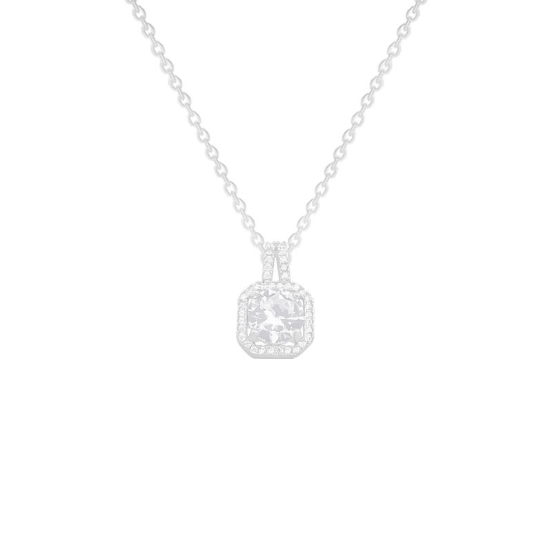 New accessories: Super Sparkling geometric square titanium steel necklace, women's niche light luxury exquisite pendant, fashionable and versatile collarbone chain Item Picture