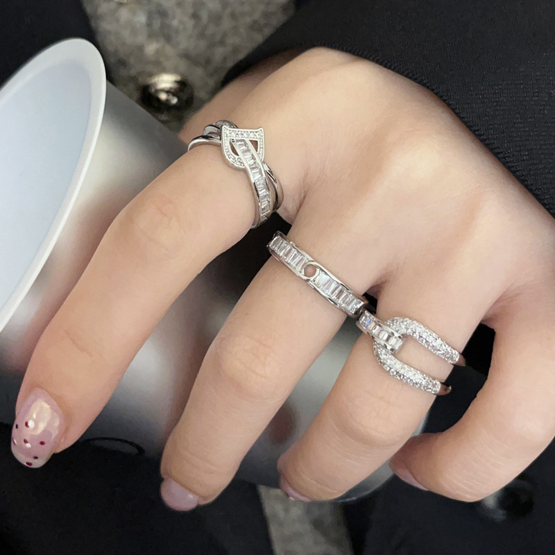 A new Korean style of layered star-shaped zircon ring for women's ins, with a cold and elegant touch and a slightly inlaid index finger opening ring trend full figure