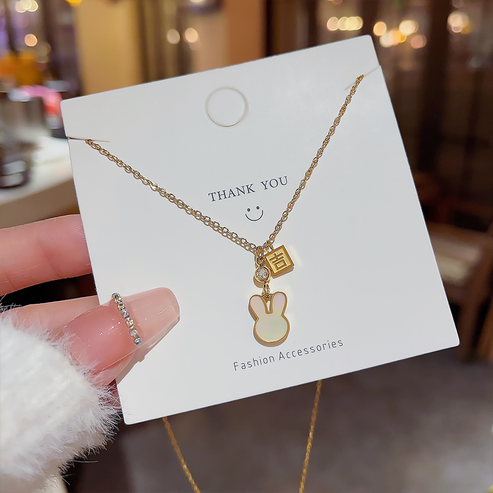 Jixiang Rabbit titanium steel Necklace for women's light luxury and niche, mother-of-pearl Rabbit pendant, design sense collarbone chain wholesale full figure