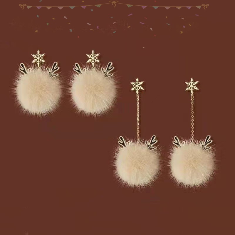 Elegant antler fur ball stud earrings for women's autumn and winter, a niche design with a high-end feel, a new bestseller in 2025 full figure