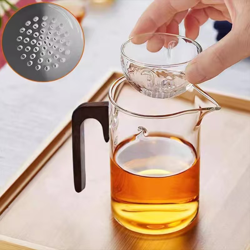 Household high borosilicate glass high-temperature resistant integrated tea tray tea dispenser, office color square handle tea distribution fair cup Specification drawing