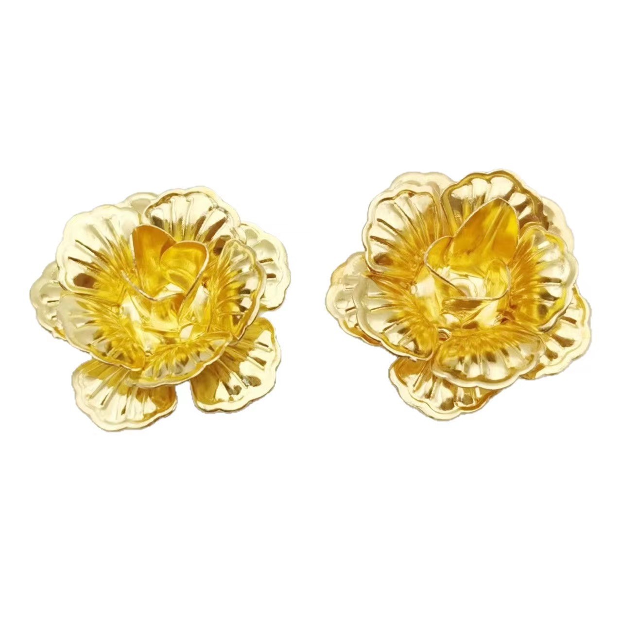 French romantic retro gilded rose stud earrings, feminine elegance, exquisite atmosphere, high-end sense, three-dimensional flower earrings Item Picture
