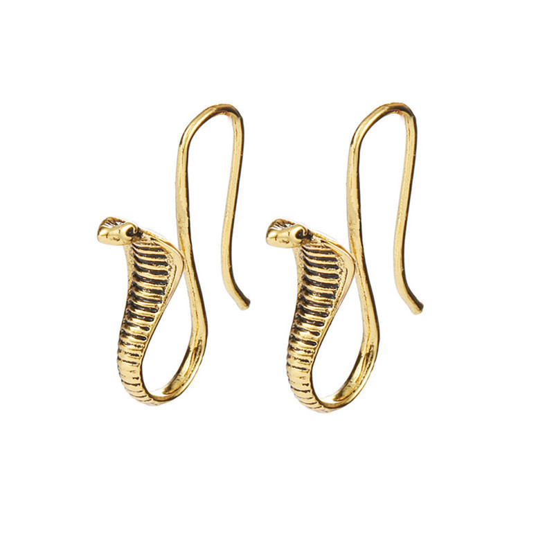 The new retro snake-shaped personalized earrings from INS, a fashionable and simple earpiece for women in Europe and America, have become a cross-border bestseller on Amazon details Picture