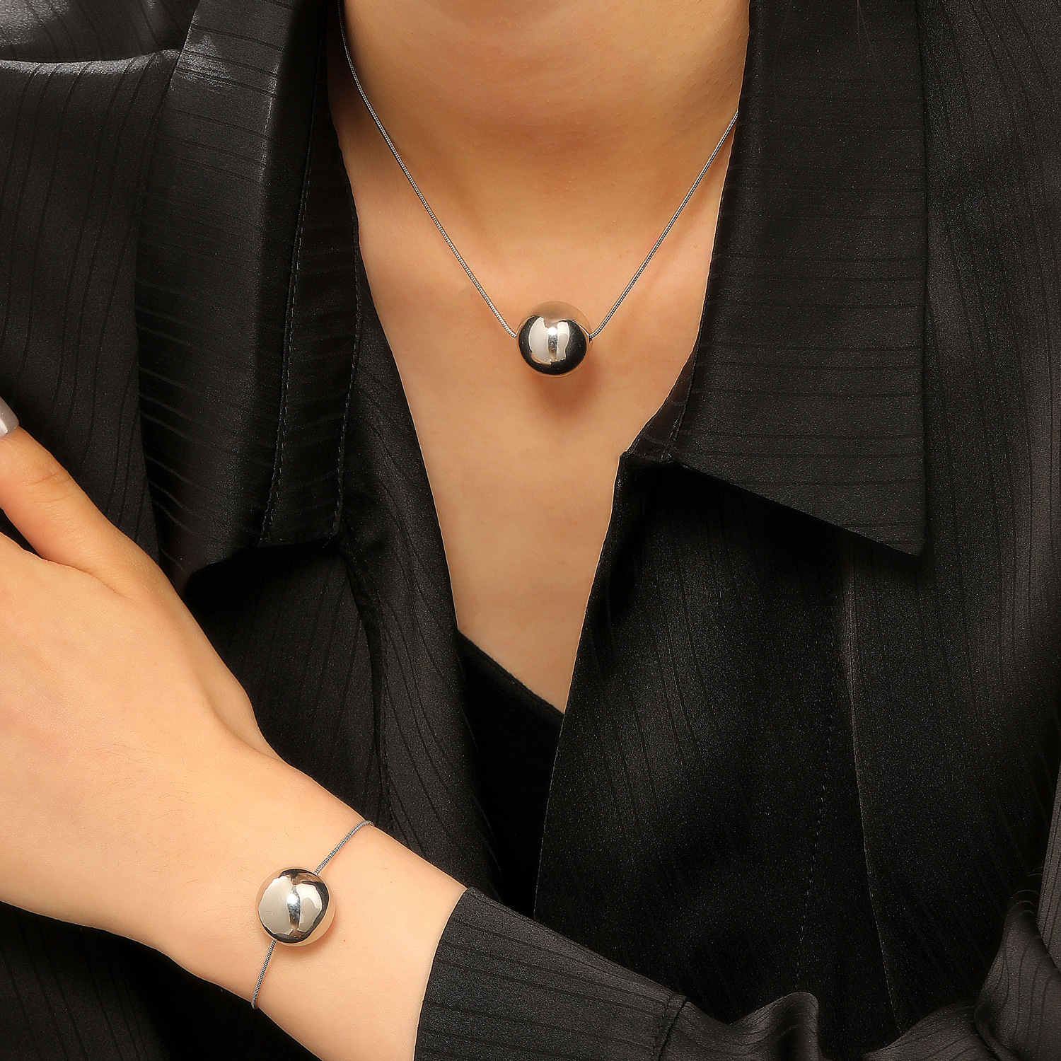 Cross-border jewelry, light luxury and niche design, round bead snake bone chain necklace, collarbone chain, punk ball bracelet jewelry set for women Specification drawing