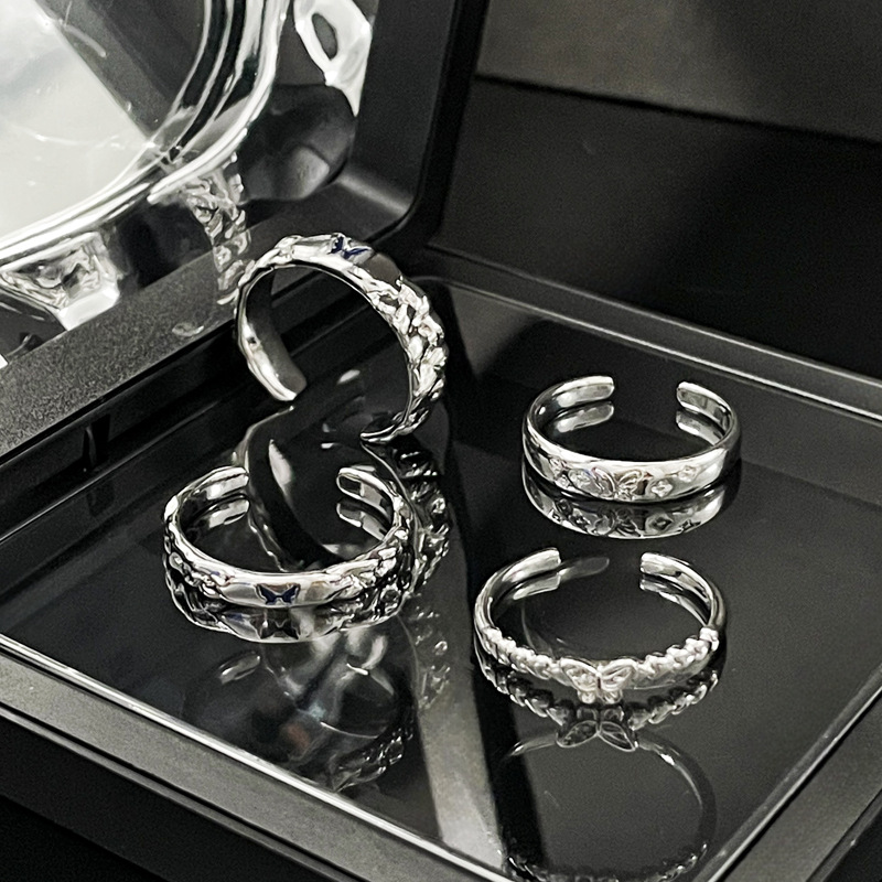 The new best-selling butterfly couple open ring, with a light luxury and high-end feel, features a simple, niche and individualistic cold style Application Scenario