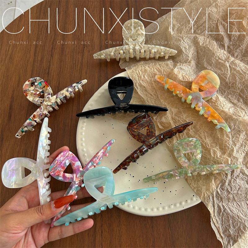Large size without color clashing! Stylish and patterned acetate hair clips are available for a large amount of hair, and shark hair clips are also suitable for the back of the head Specification drawing