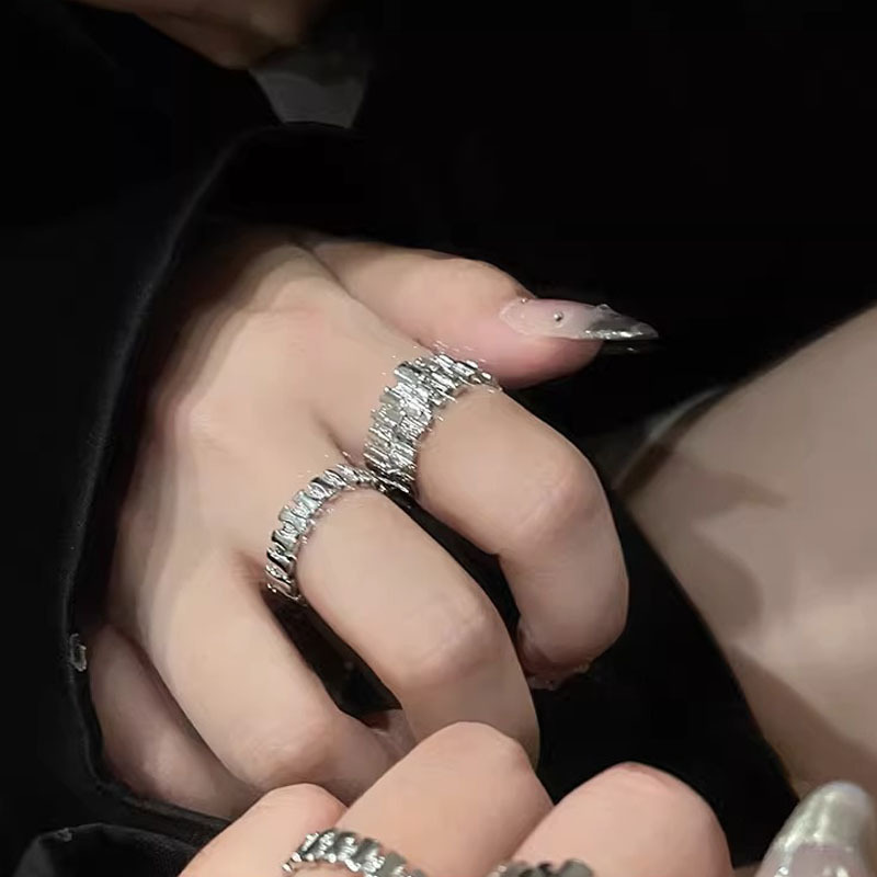 Irregular texture, cold style, niche design sense, open ring, women's fashion, individuality, food ring, Instagram trend, cool full figure