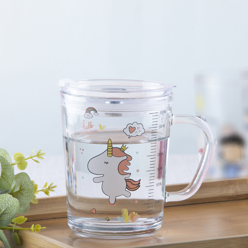 Children's milk cups, straws with LIDS, handles, graduated glass cups, cartoon breakfast cups, juice cups, advertising gifts full figure