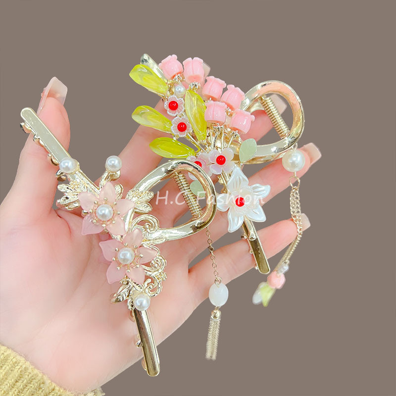 Fresh and sweet flower tassel grab clip, ancient-style girl's back head updo hair clip, high-end shark clip accessory Specification drawing