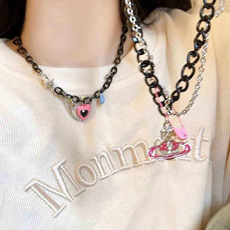 Princess Barbie pink drip glaze heart-shaped Planet necklace for girls, sweet and cool, hot girl, street personality accessory collarbone chain full figure