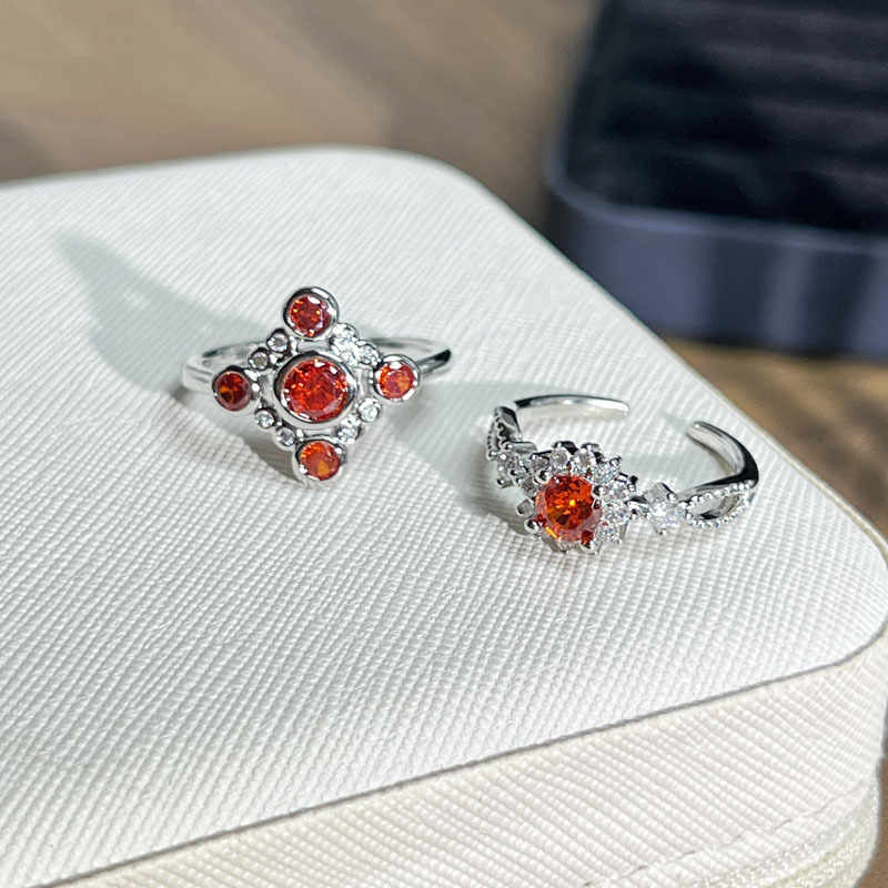 Korean-style stylish red diamond retro geometric diamond-encrusted open-mouth ring, a niche design for women, fashionable and versatile, simple ring Application Scenario