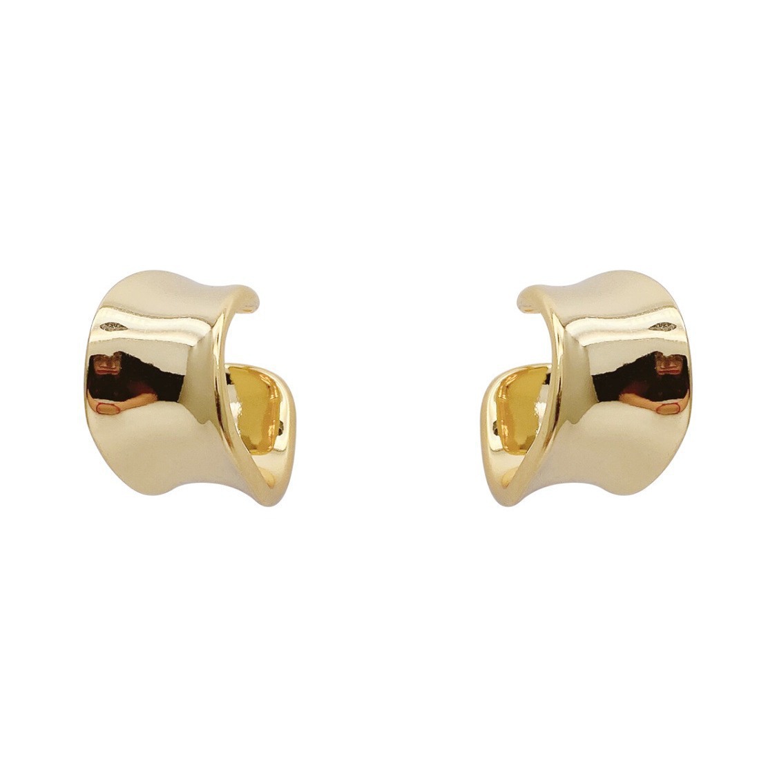 Metal irregular C-shaped earrings for women, a new style in 2025, with a cold and high-end feel. The unique ring stud earrings are a trendy accessory Item Picture