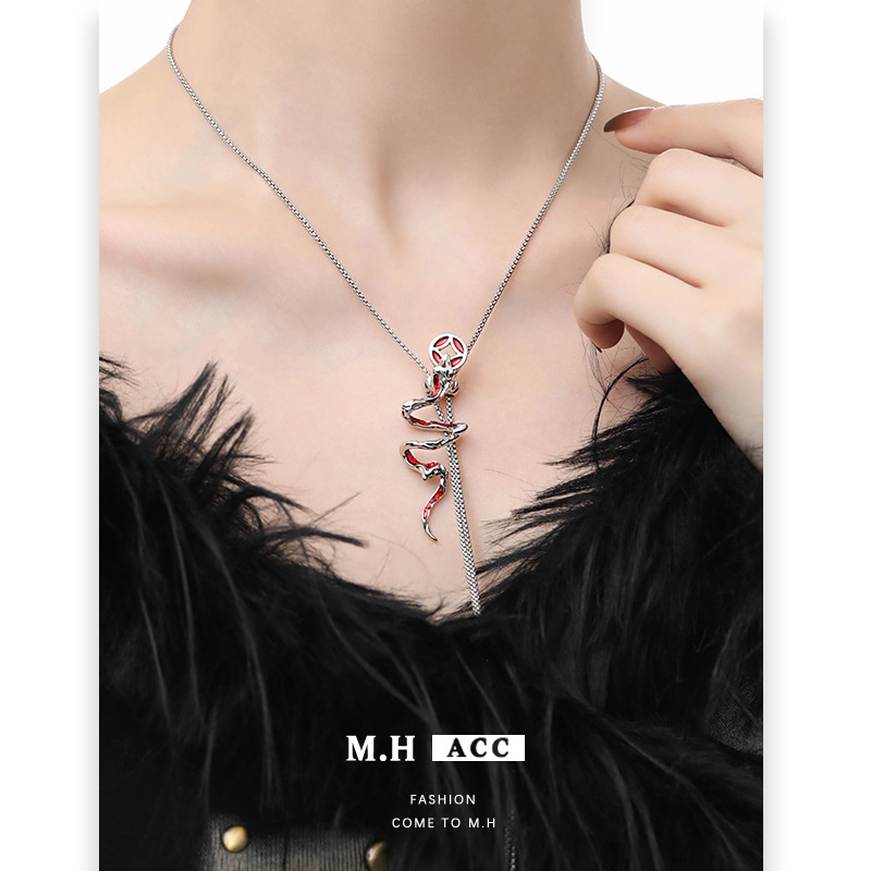 This is a rare and stylish "Spirit Snake necklace" for women, featuring a high-end silver sweater chain that can be pulled out and adjusted. It is a delicate necklace full figure