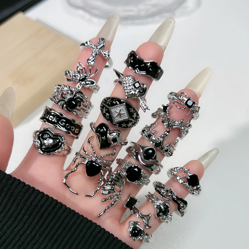 Punk dark style drip glaze spider butterfly personalized fashion ring, gender-neutral style, simple and unique ring trend details Picture