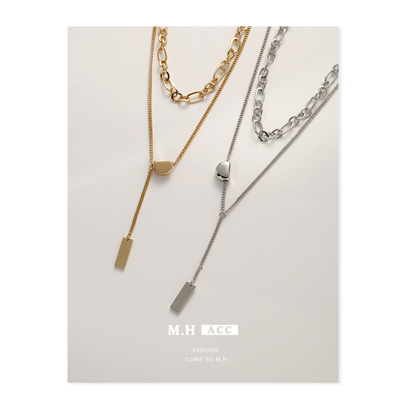 ins Hip-hop necklace, double-layered necklace, niche design sense, Fangpai pendant for women, new summer 2024 European and American accessories Application Scenario