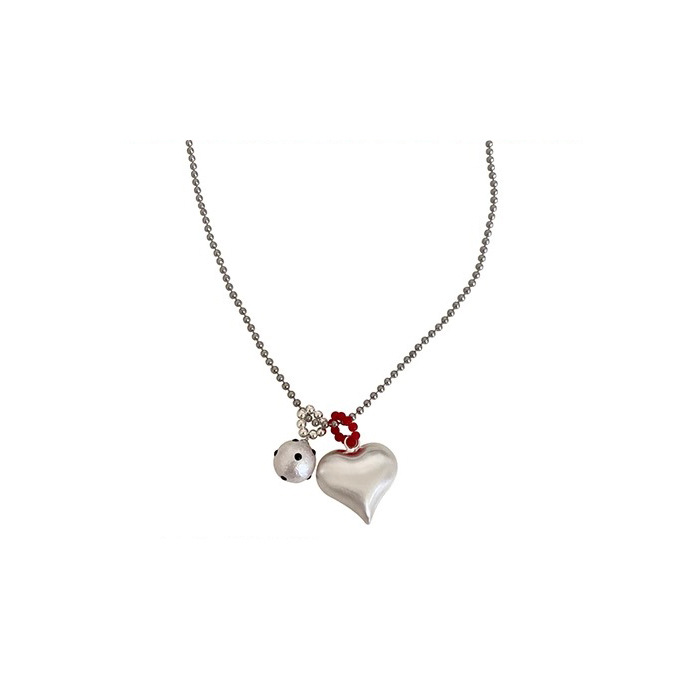 A silver brushed heart-shaped necklace with a unique and cute female touch, as well as a long sweater chain for girls, featuring the same style as Korean Instagram-style bloggers Item Picture