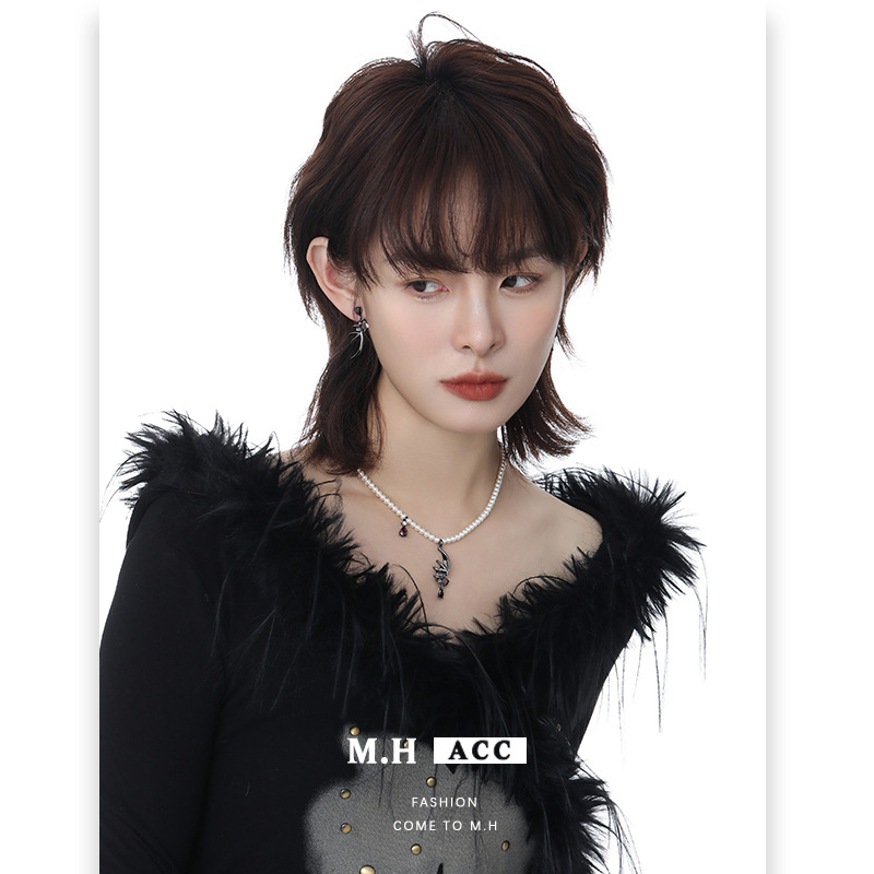 Original design dark style bat wing series, light luxury, high-end, sweet and cool punk style necklace, earrings and accessories for women details Picture