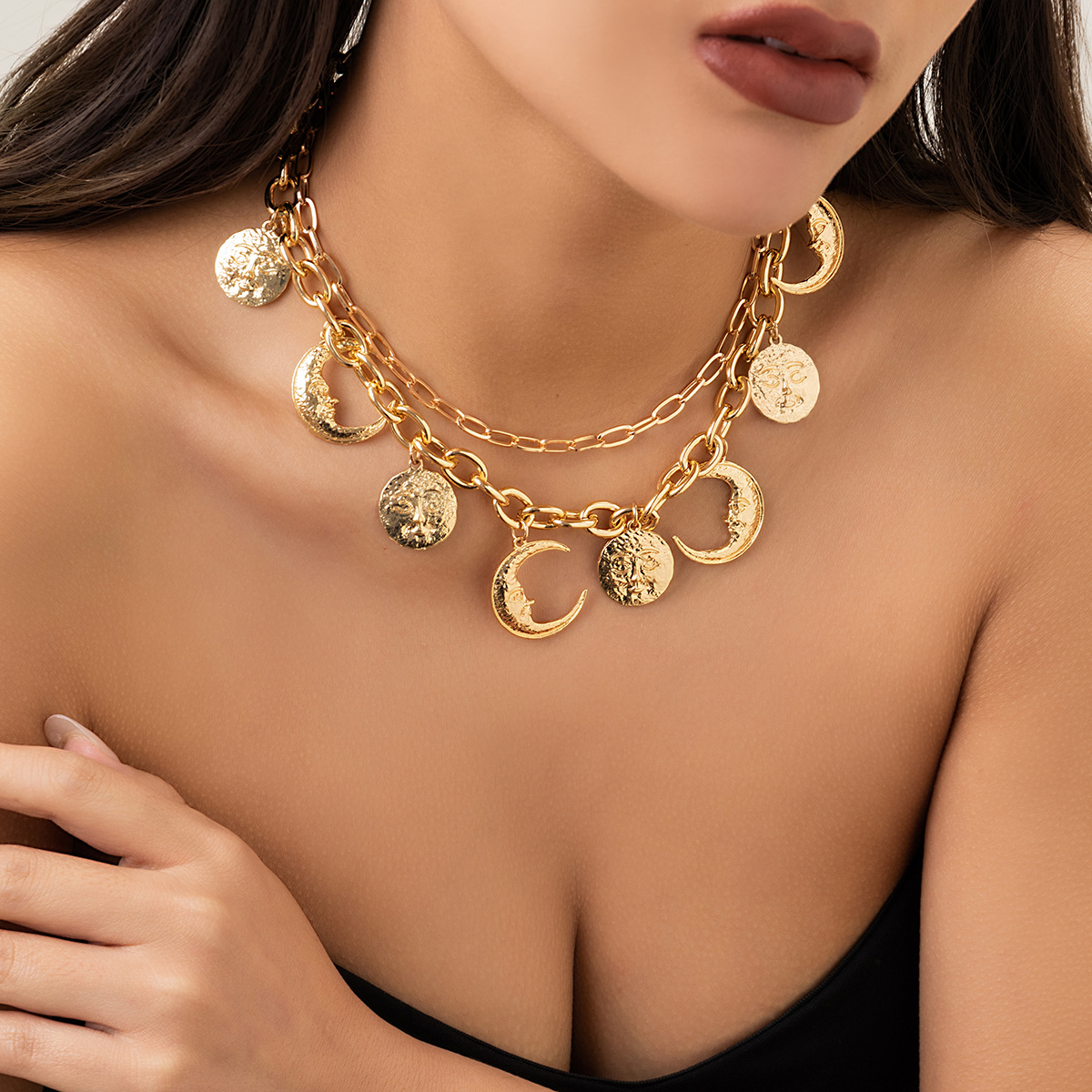 Exaggerated geometric sweet and cool style personalized necklaces from Europe and America, star and moon tassels, human figure pendants, metal necklaces full figure