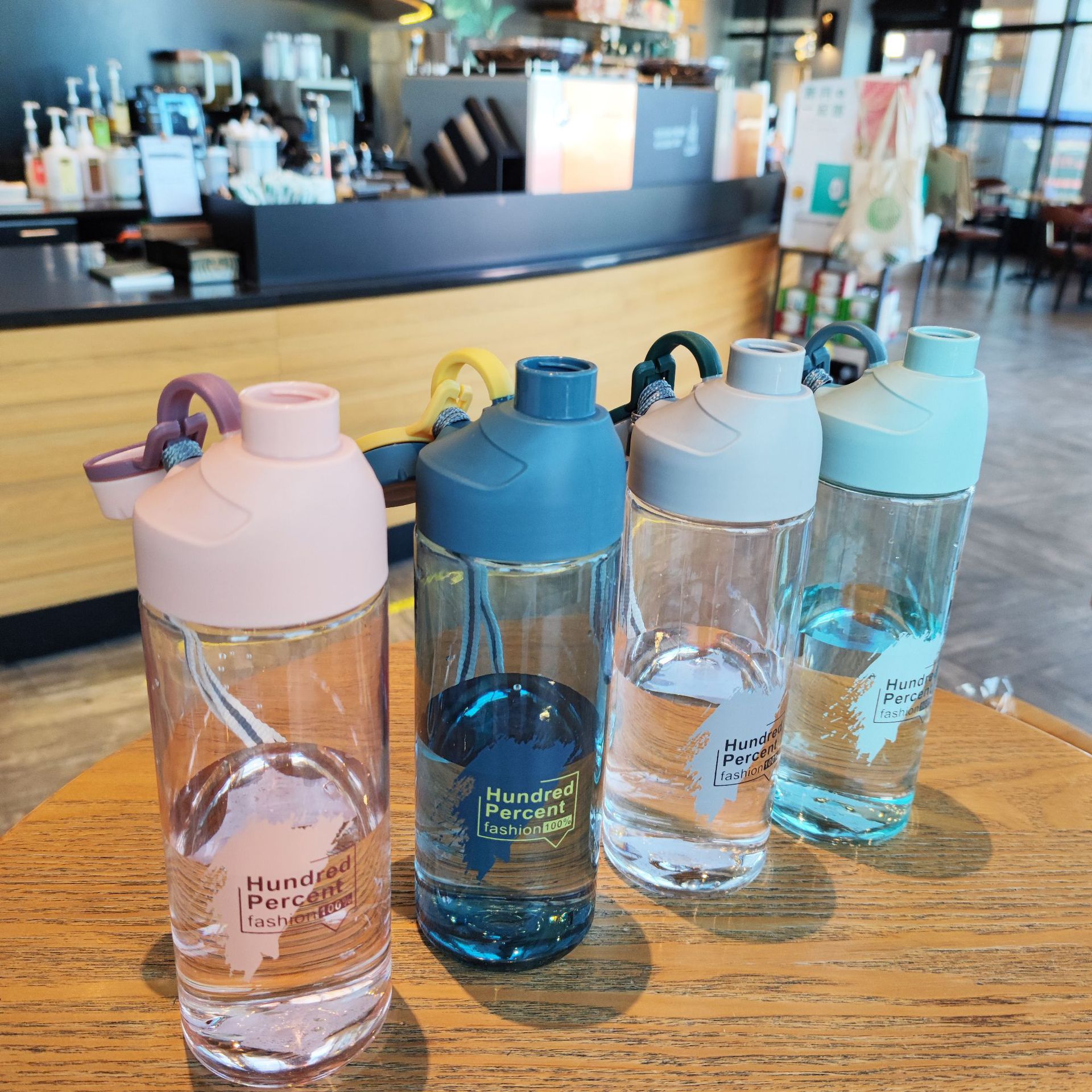 Summer fresh and convenient plastic space cup with a carrying rope, simple and direct drinking for adults, outdoor sports, backpack travel water cup full figure