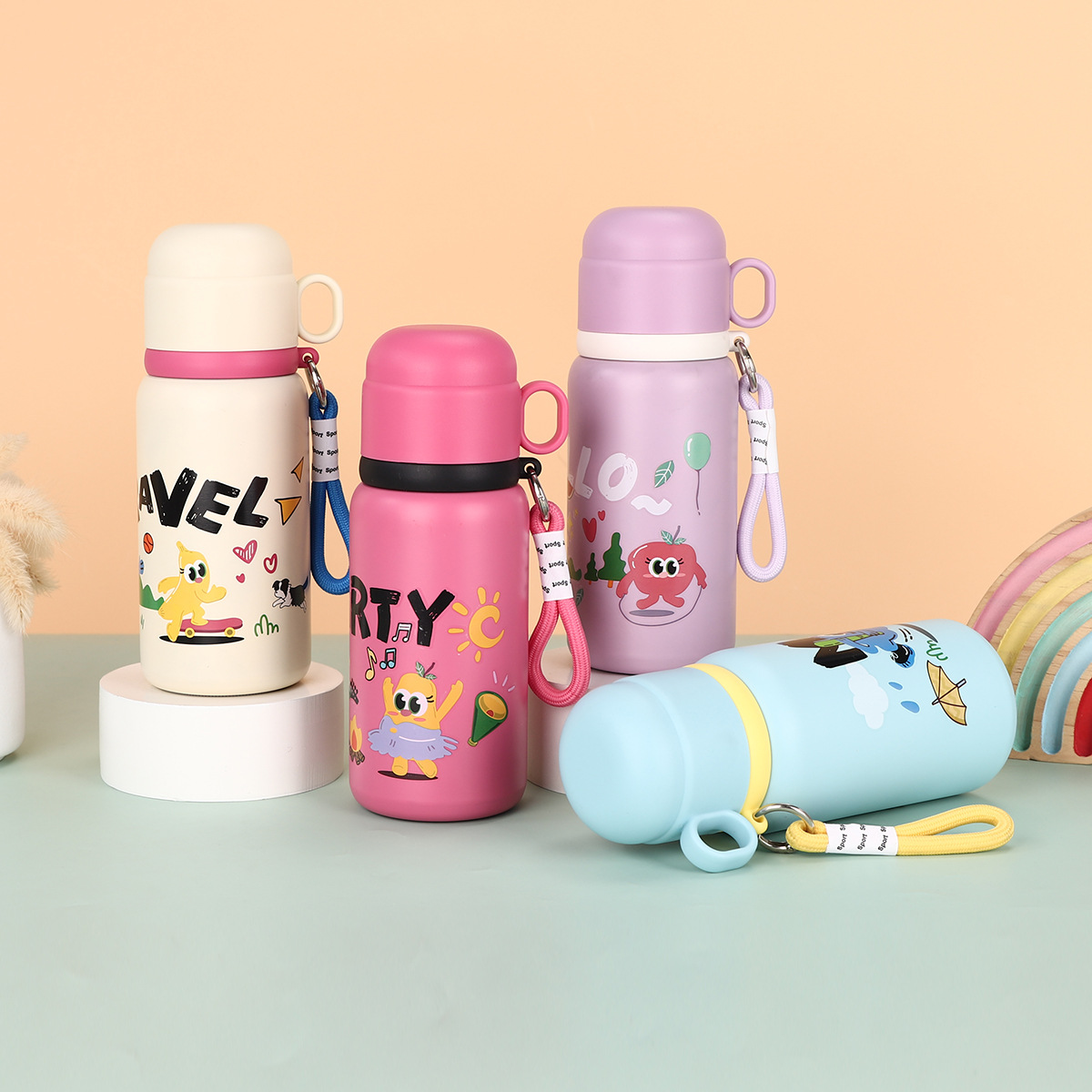 Cartoon 316 stainless steel children's insulated cup, outdoor anti-drop portable cup with handle rope, vacuum sports water bottle Application Scenario