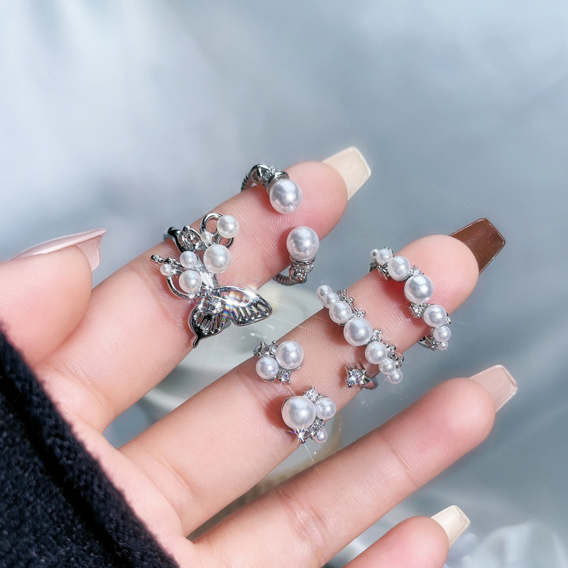 Pearl-inlaid high-end, light luxury butterfly opening ring for women, simple French style, versatile, layered, autumn and winter accessory ring full figure