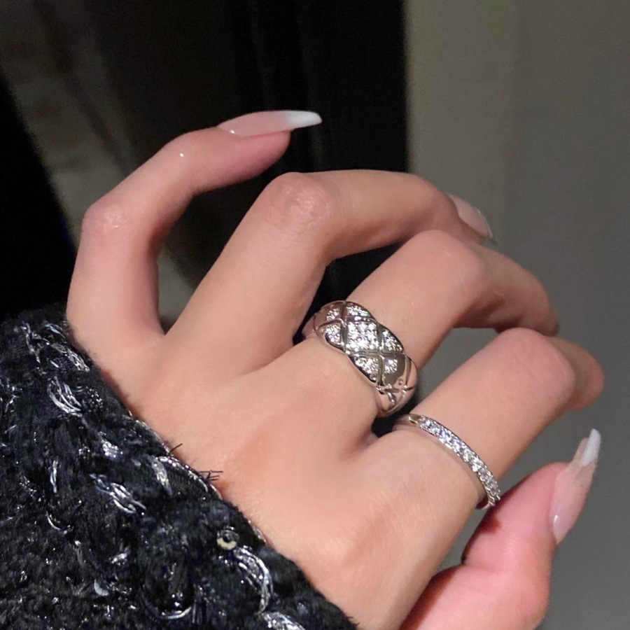 Xiaoxiangfeng Zircon diamond diamond ring for women, s925 silver, a niche design, high-end, light luxury and simple open-top stacked ring Specification drawing