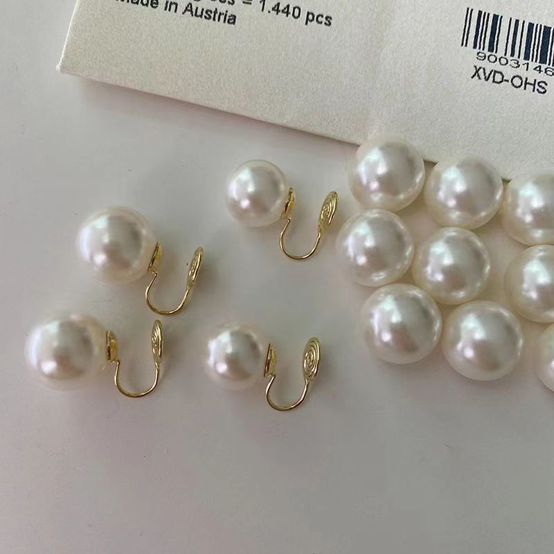Elegant and refined, perfectly round, powerful pearl earrings from the Shi family, a female Instagram niche socialite, a grand mosquito-repellent incense plate, no ear piercings details Picture
